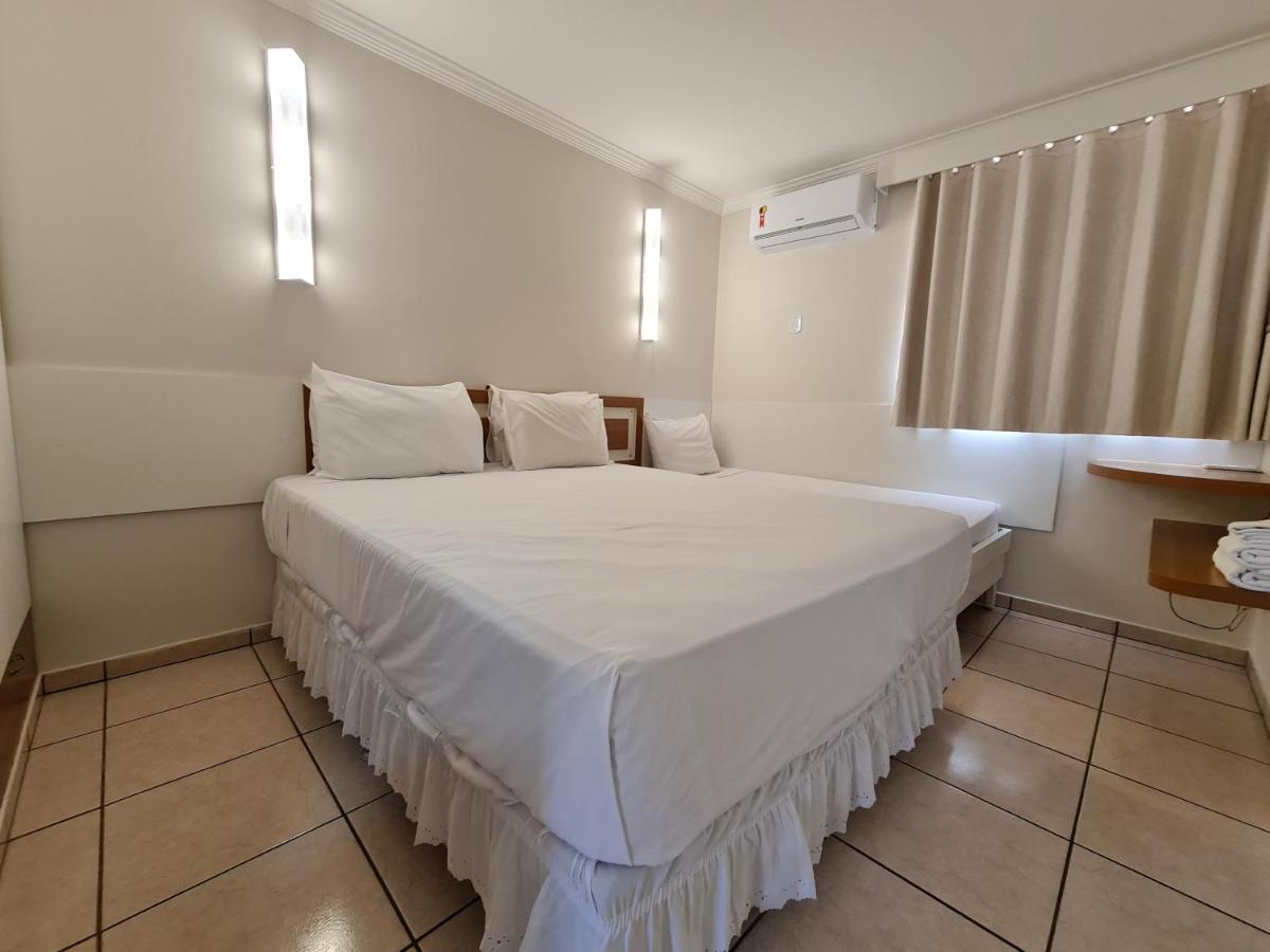 Hotel Diroma Fiori - Parque Aquatico E Muitas Piscinas Caldas Novas Eksteriør billede