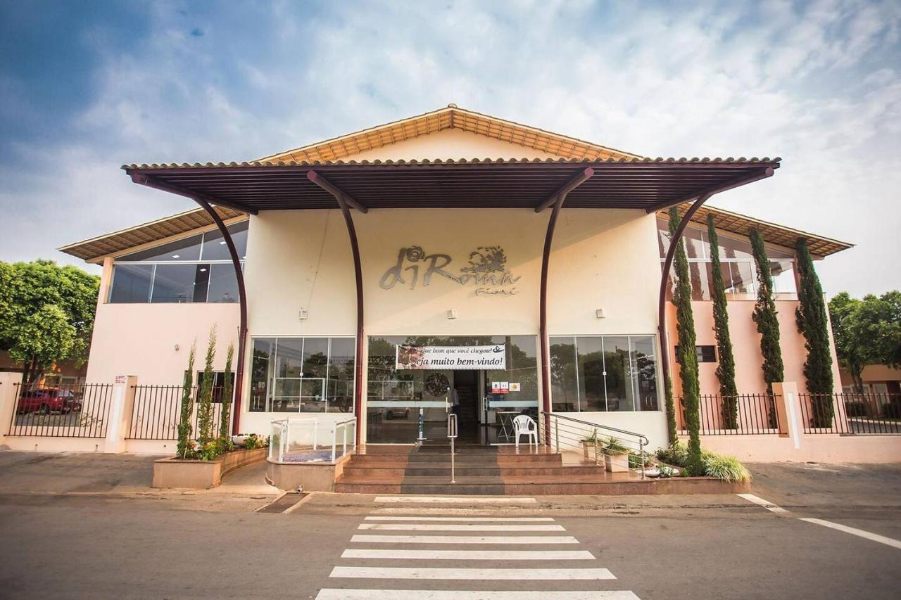 Hotel Diroma Fiori - Parque Aquatico E Muitas Piscinas Caldas Novas Eksteriør billede