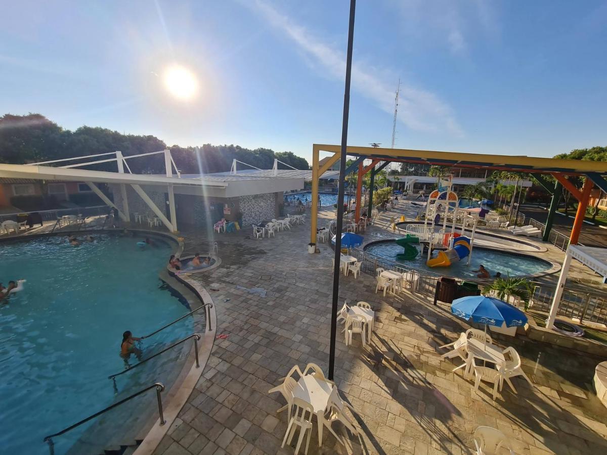 Hotel Diroma Fiori - Parque Aquatico E Muitas Piscinas Caldas Novas Eksteriør billede